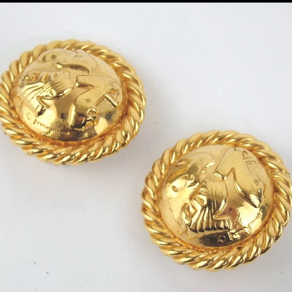 Authentic Salvatore Ferragamo Heel motif Gold tone Earring